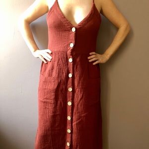 Cute earthy red cotton maxi dress!!